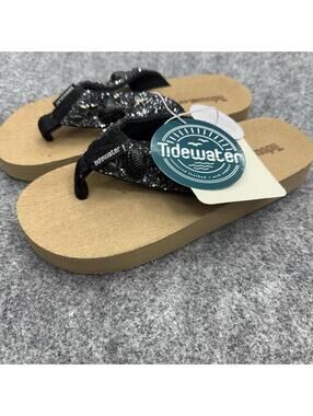 Tidewater Moon Tide Sandals Womens 6 Glitter Seashell Flip Flops NWT Beach